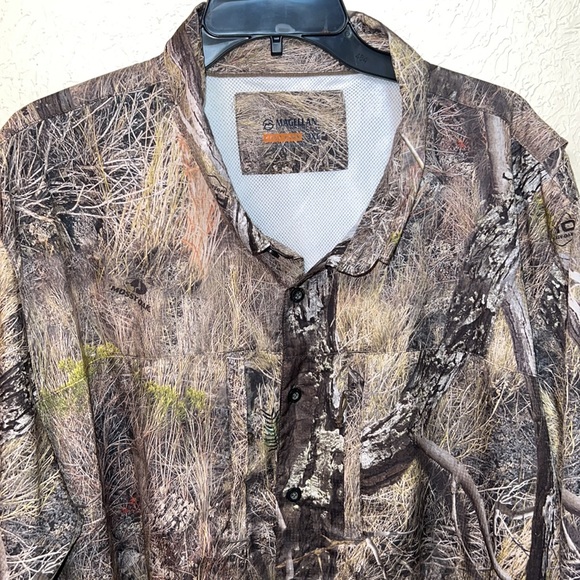 Magellan Outdoors Other - Magellan Outdoors Hunt Gear Camouflage Button Down Shirt